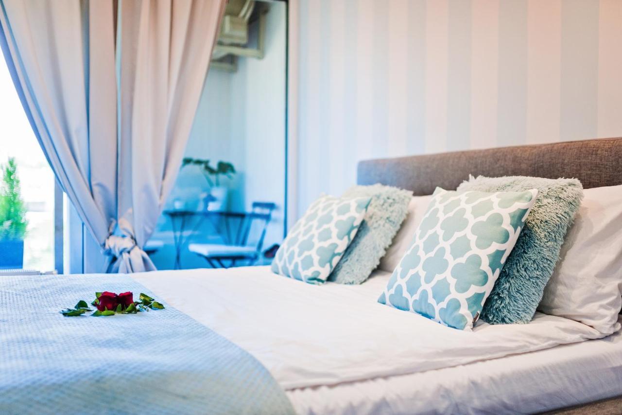 Apartamenty Homely Place Centrum - Stary Rynek - Parking พอซนาน ภายนอก รูปภาพ