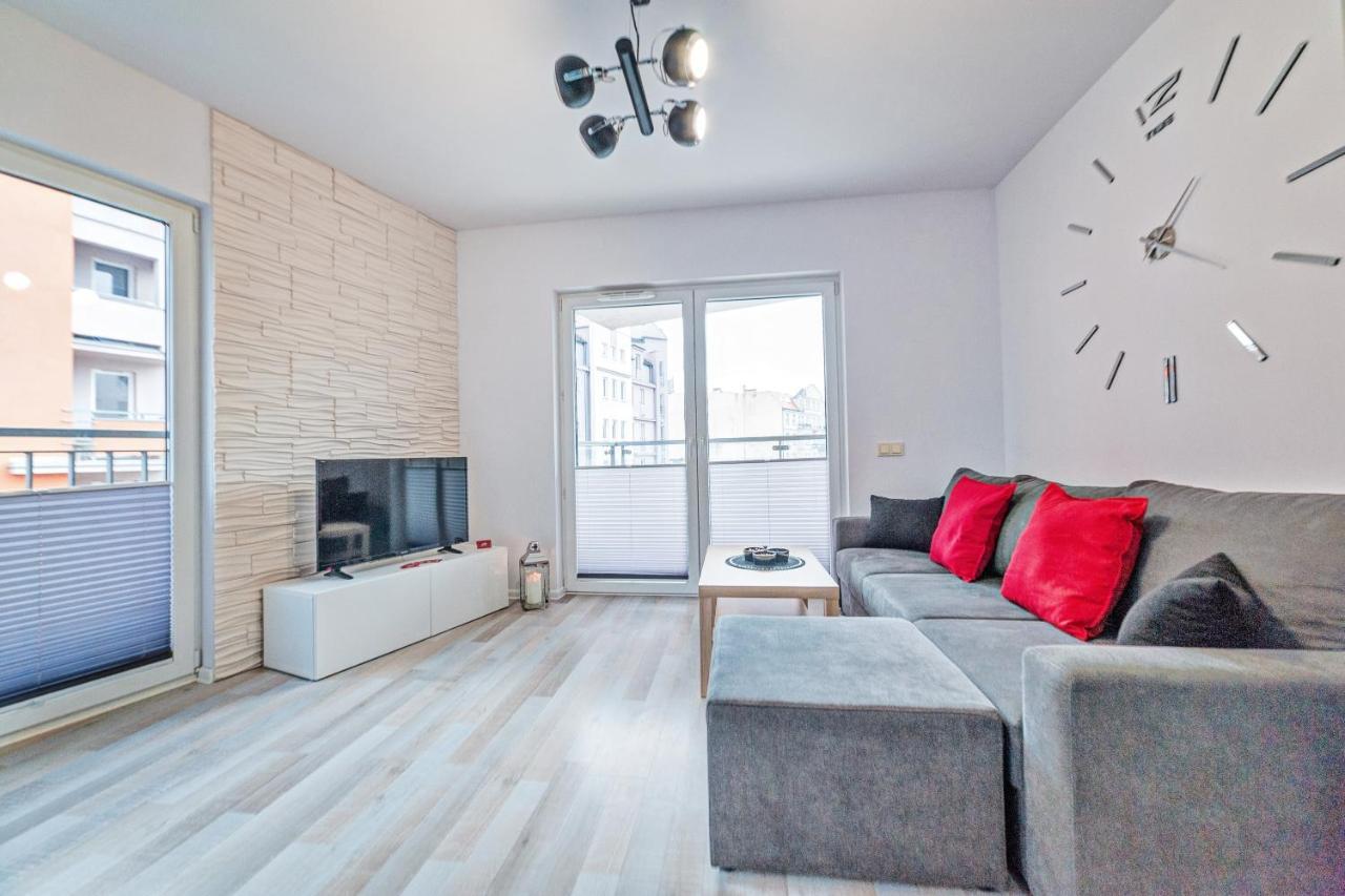 Apartamenty Homely Place Centrum - Stary Rynek - Parking พอซนาน ภายนอก รูปภาพ