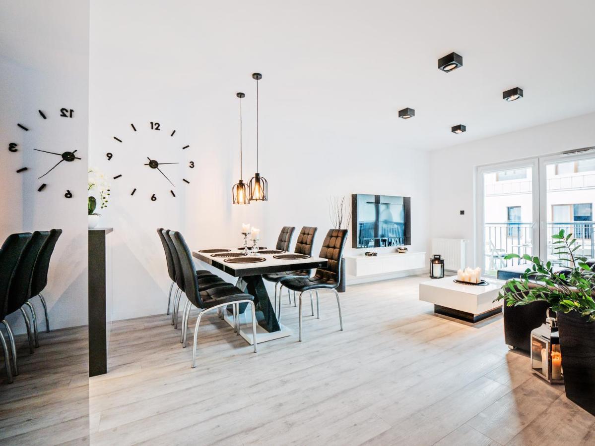 Apartamenty Homely Place Centrum - Stary Rynek - Parking พอซนาน ภายนอก รูปภาพ