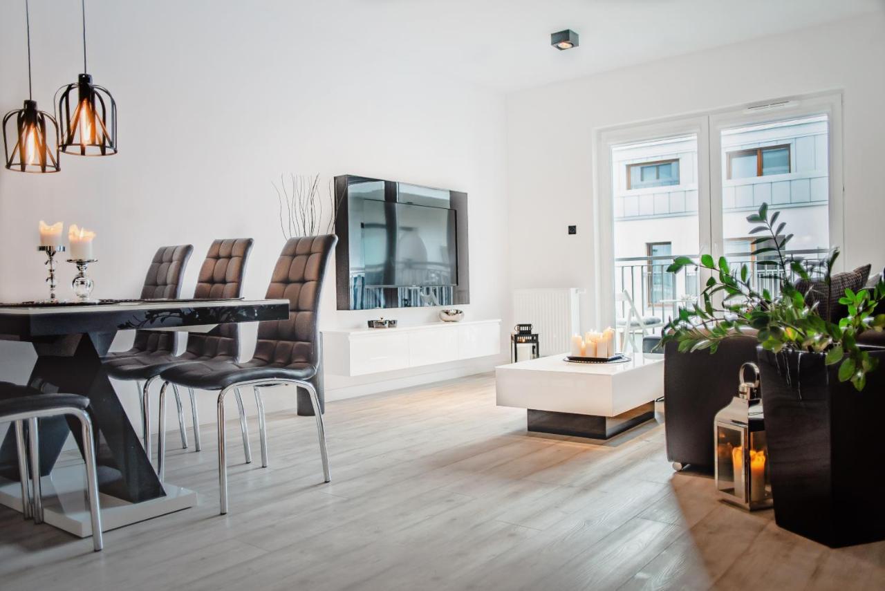 Apartamenty Homely Place Centrum - Stary Rynek - Parking พอซนาน ภายนอก รูปภาพ